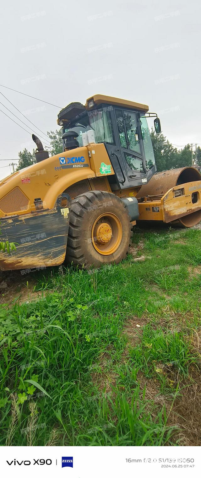 整机右后45°（设备外观及核心部件）