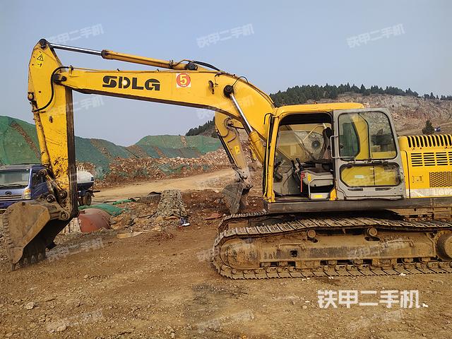 驾驶室整体（整机外观）