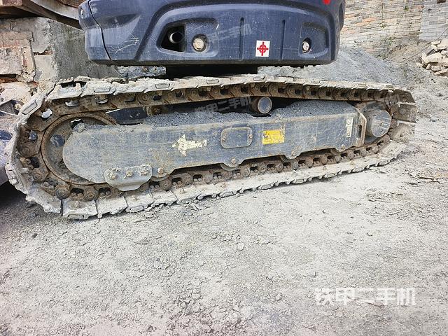 单侧履带整体（整机外观）