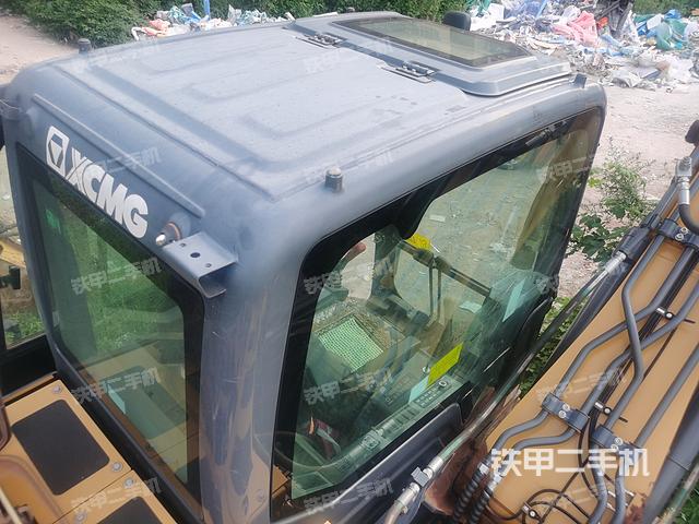 驾驶室顶部（整机外观）