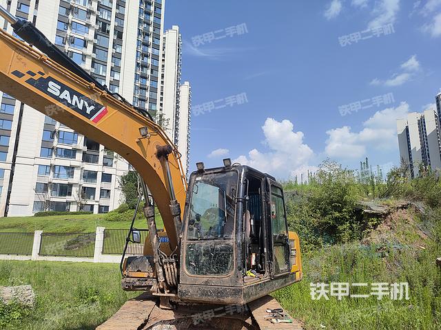 驾驶室整体（整机外观）