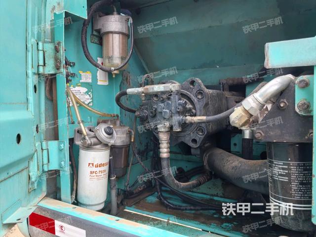 液壓泵斜45?左（大件艙室）