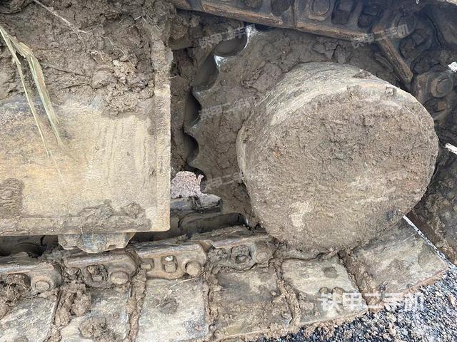 单侧履带整体（整机外观）