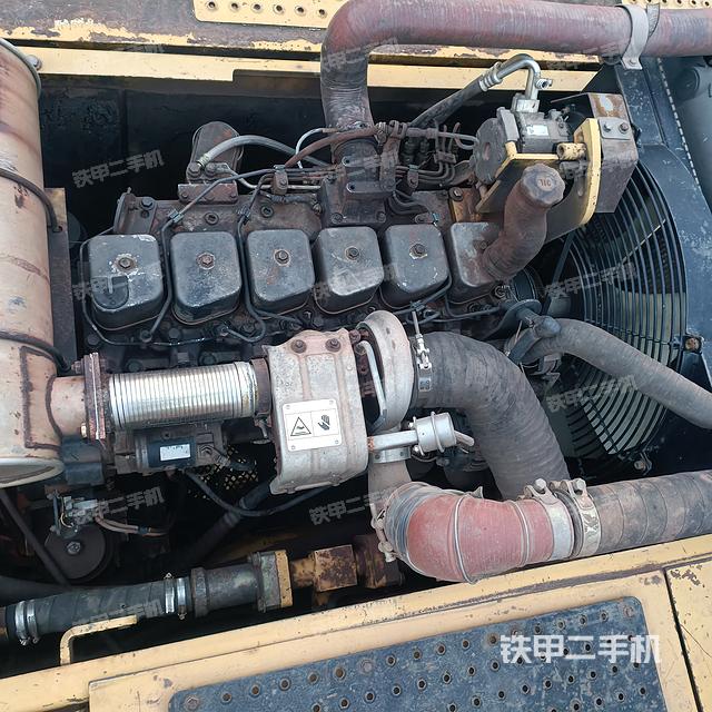 发动机整体俯视（整机外观）