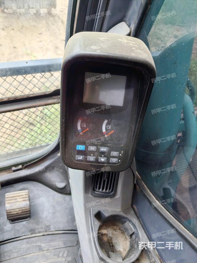 顯示屏?(駕駛室部分) 顯示屏?(駕駛室部分)