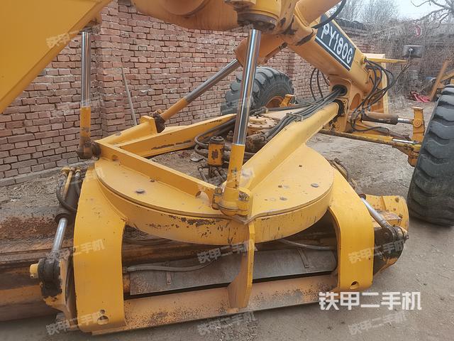 驾驶室操作台（设备外观及核心部件）