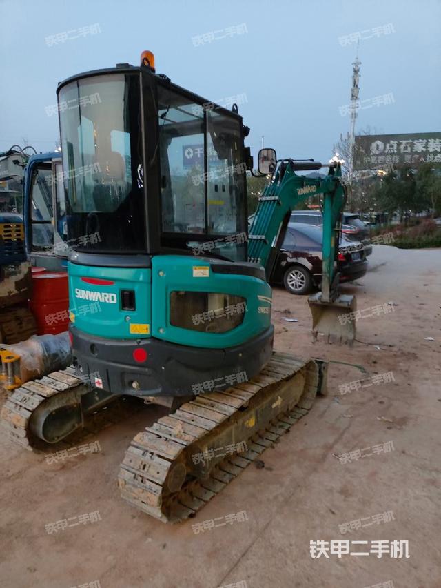 整机右后45°（整机外观）