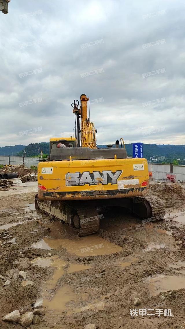 整机右后45°（设备外观及核心部件）