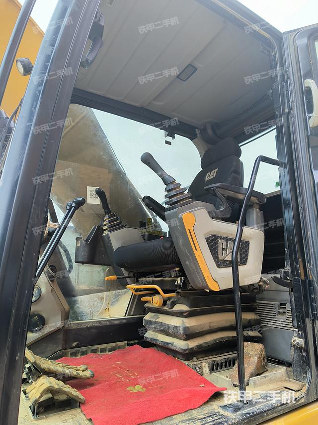 驾驶室整体（整机外观）