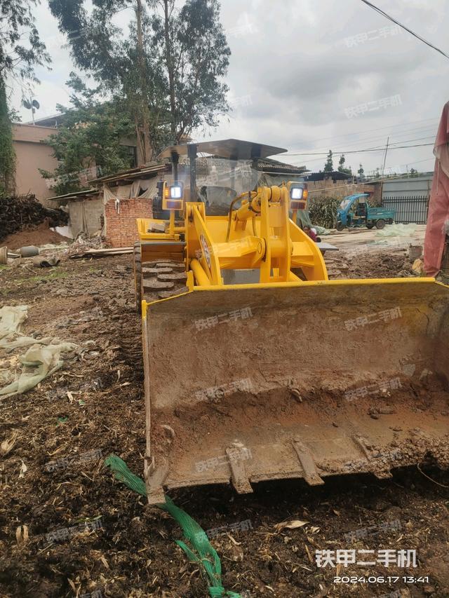 工作装置整体（整机外观及大件）