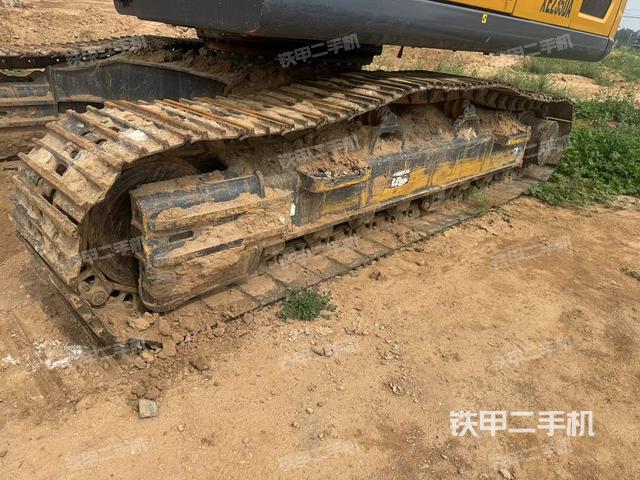 单侧履带整体（整机外观）