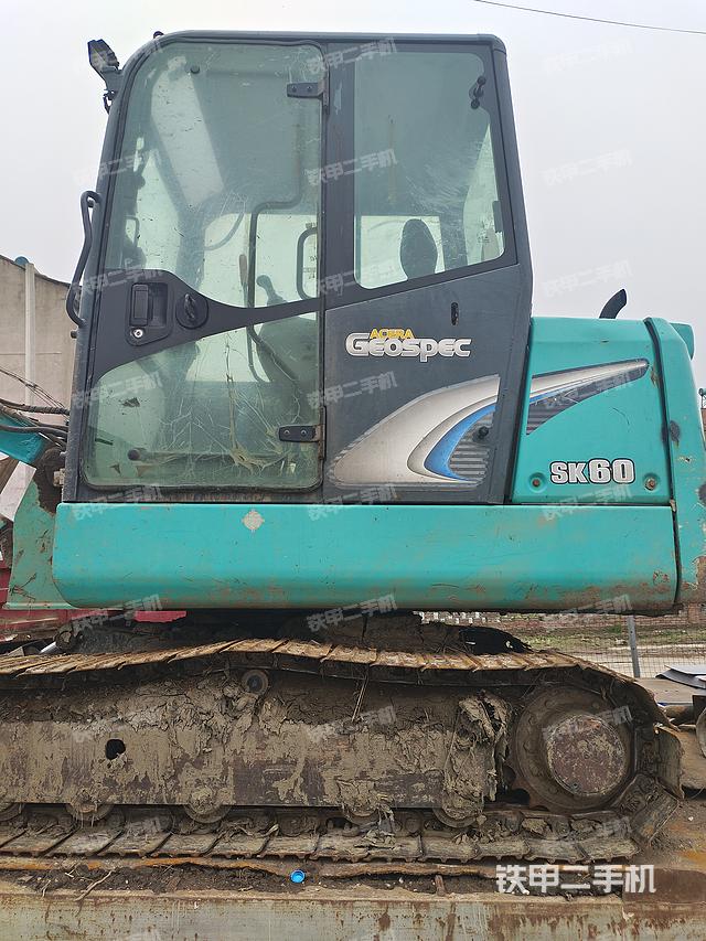 单侧履带整体（整机外观）