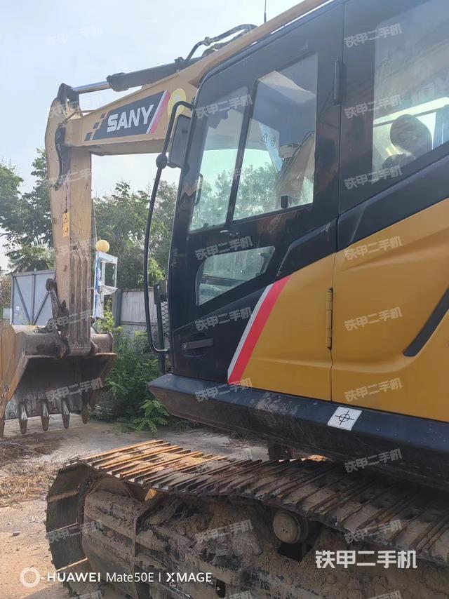 驾驶室整体（整机外观）