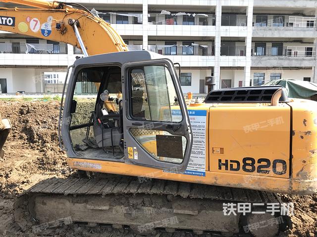 驾驶室整体（整机外观）