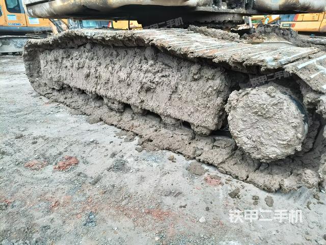 单侧履带整体（整机外观）