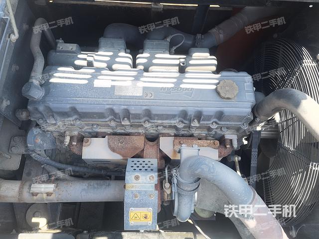 发动机整体俯视（整机外观）