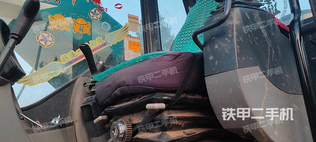 驾驶室整体（整机外观）