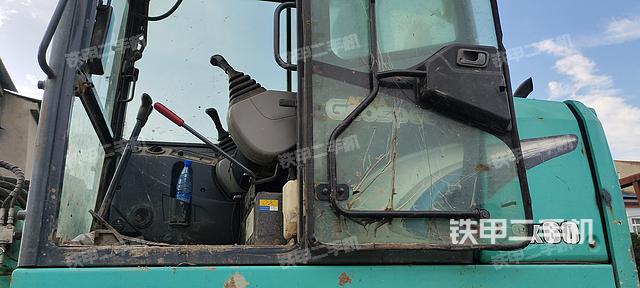 驾驶室整体（整机外观）