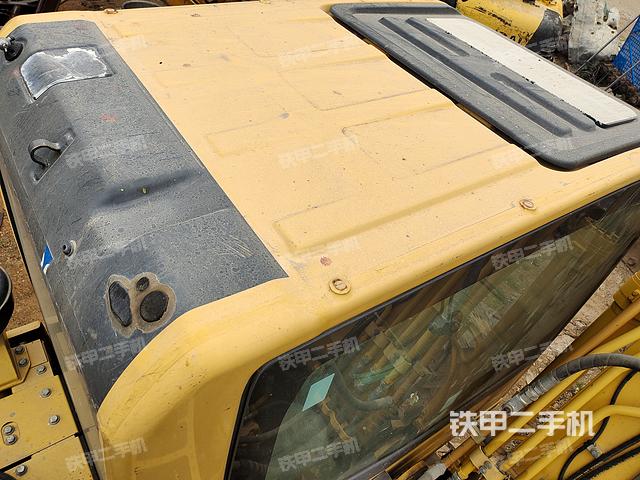 驾驶室顶部（整机外观）