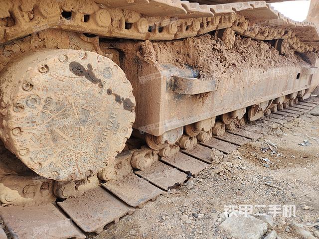 单侧履带整体（整机外观）