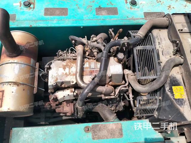 发动机整体俯视（整机外观）