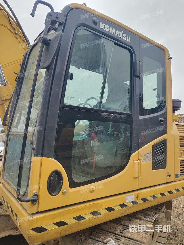 驾驶室整体（整机外观）