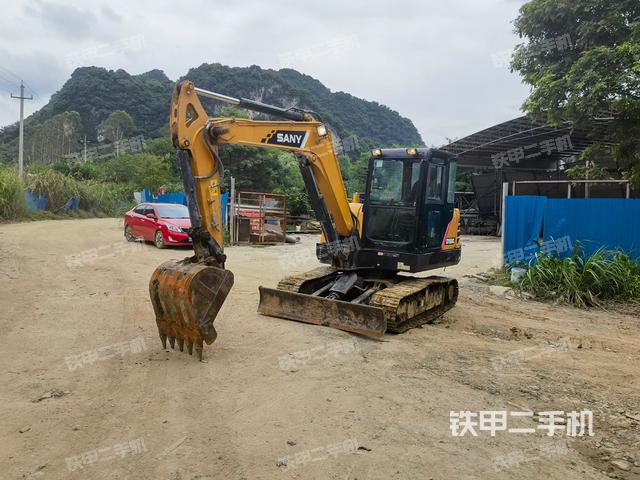 三一重工SY60C挖掘机