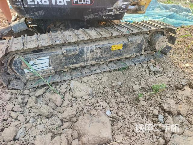 单侧履带整体（整机外观）