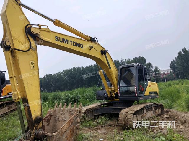 住友SH240-5挖掘機(jī)