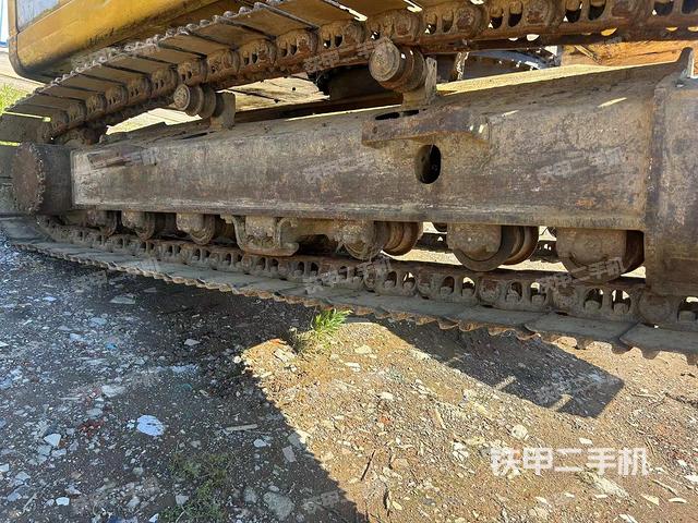 单侧履带整体（整机外观）