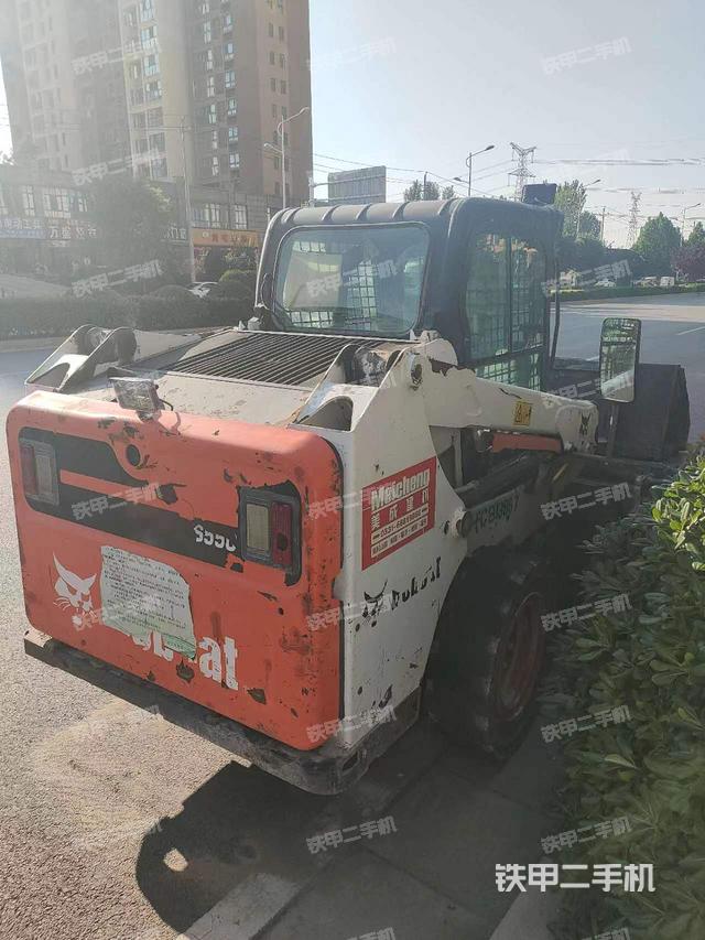 整机右后45°（设备外观及核心部件）