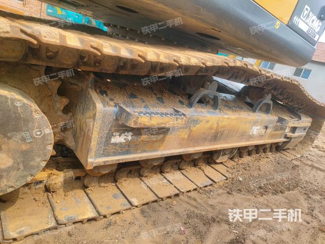 左侧履带整体 （行走机构）