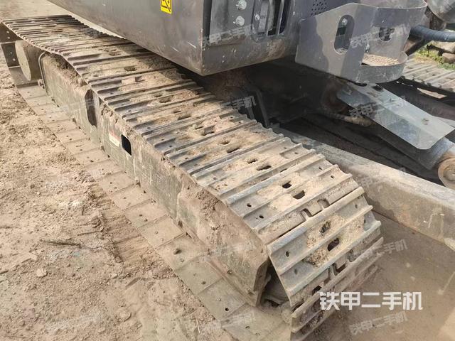 单侧履带整体（整机外观）