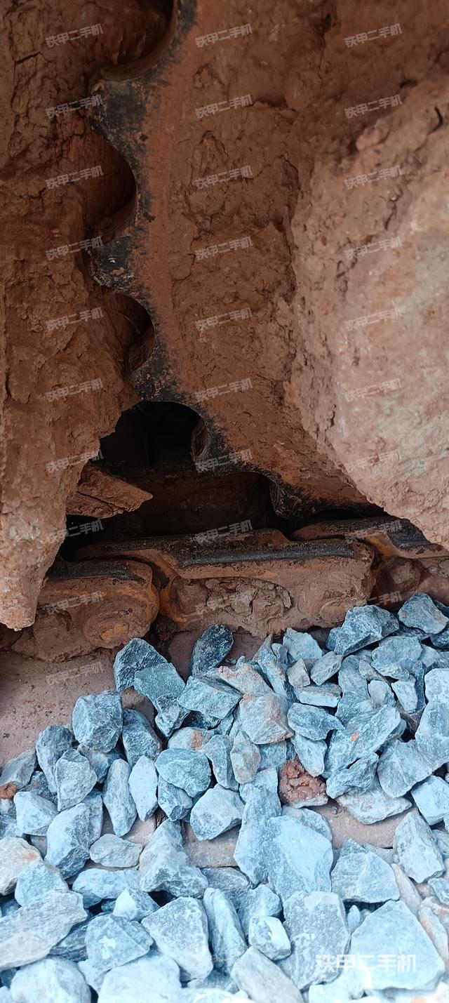 单侧履带整体（整机外观）