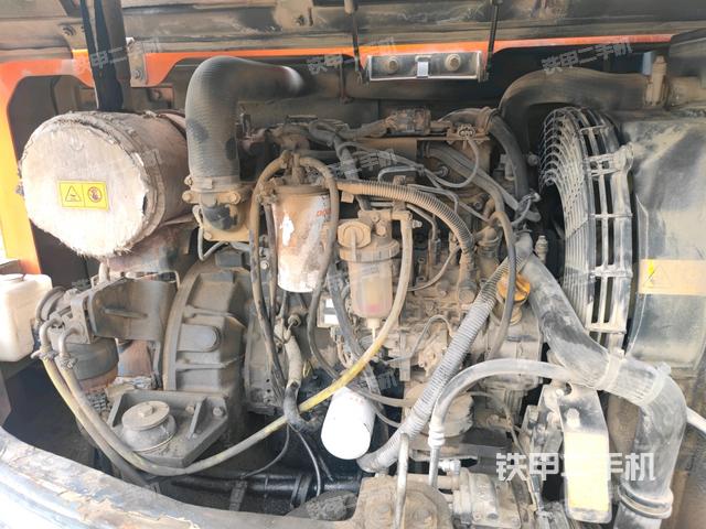 發(fā)動(dòng)機(jī)室(上車部件) 發(fā)動(dòng)機(jī)室(上車部件)