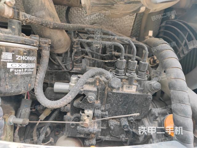 发动机室(上车部件) 发动机室(上车部件)