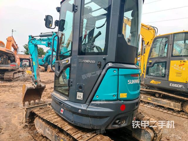 左后45(整机外观) 左后45(整机外观)