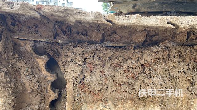 单侧履带整体（整机外观）