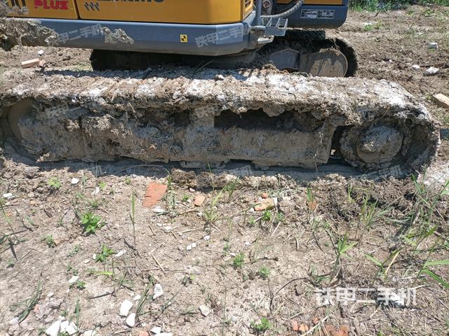 右側(cè)履帶整體?（行走機(jī)構(gòu)）