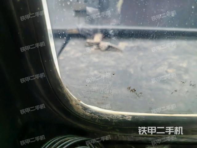 后窗玻璃角標(biāo)(駕駛室部分) 后窗玻璃角標(biāo)(駕駛室部分)