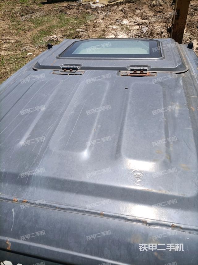 駕駛室頂部俯視（上車部件）