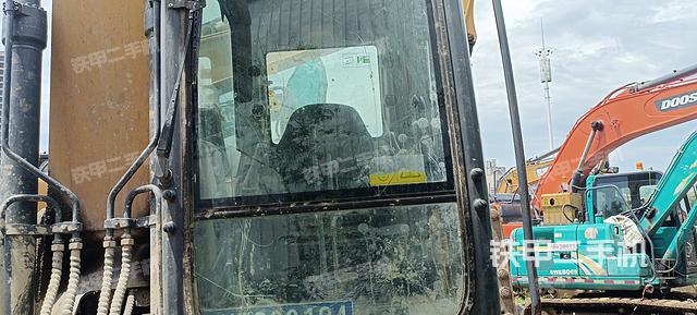 驾驶室整体（整机外观）