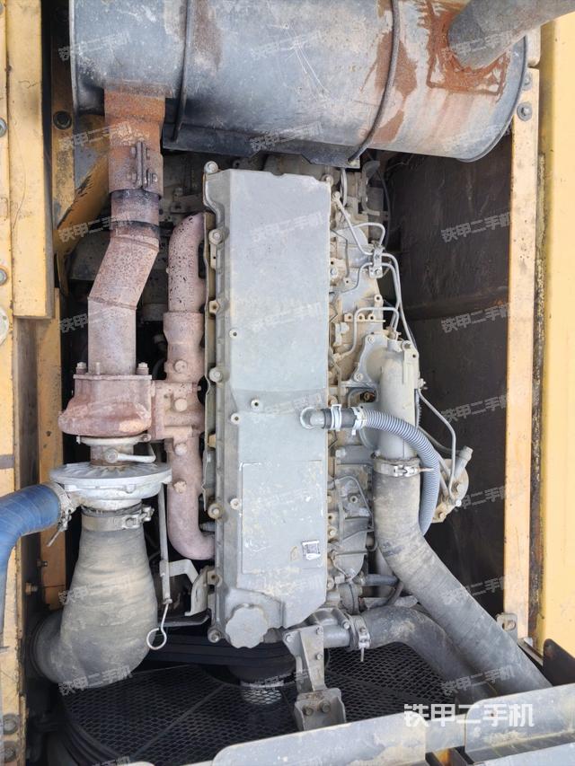 发动机室（上车部件）