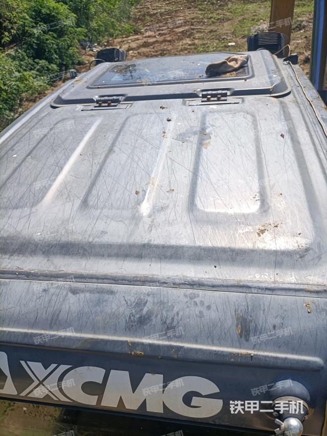 駕駛室頂部俯視（上車部件）