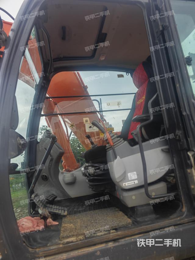 驾驶室整体（整机外观）