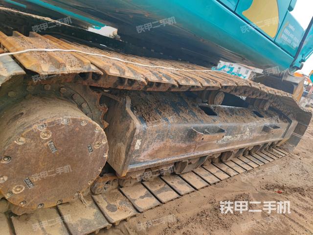 左側(cè)履帶整體?(行走機(jī)構(gòu)) 左側(cè)履帶整體?(行走機(jī)構(gòu))