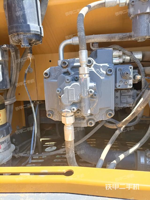 液壓泵室（大件艙室）