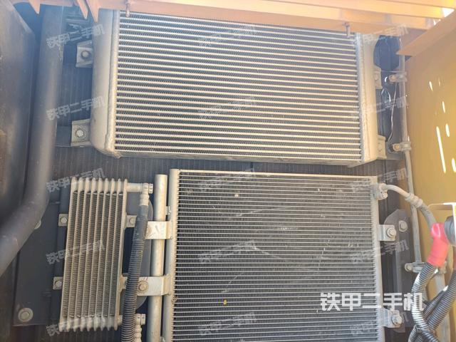 散熱器正面（大件艙室）