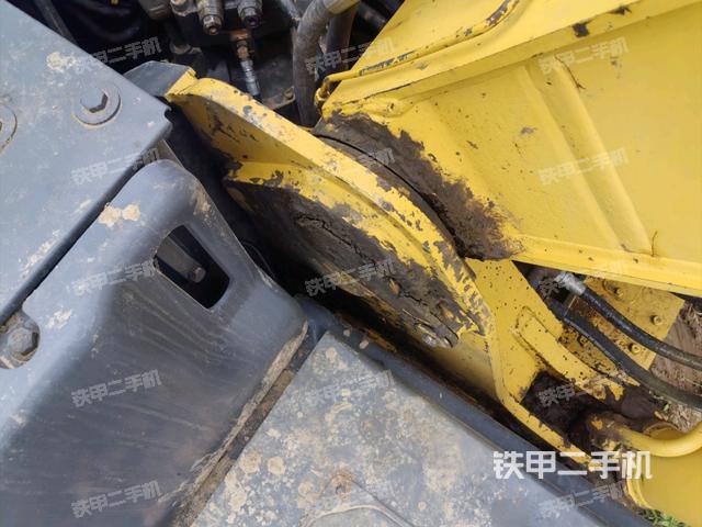 大臂根部?斜視(工作和回轉(zhuǎn)裝置) 大臂根部?斜視(工作和回轉(zhuǎn)裝置)