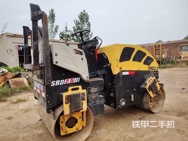 整机右后45°（设备外观及核心部件）